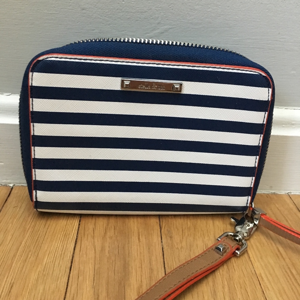 Stella & Dot Cheese Tech Wallet